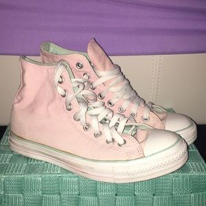 Baby pink converse